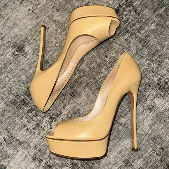 Casadei Nude Leather Peep Toe Platform Pumps - Picture 2 of 10